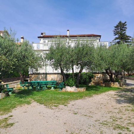 Apartments Berny Sveti Vid-Miholjice エクステリア 写真