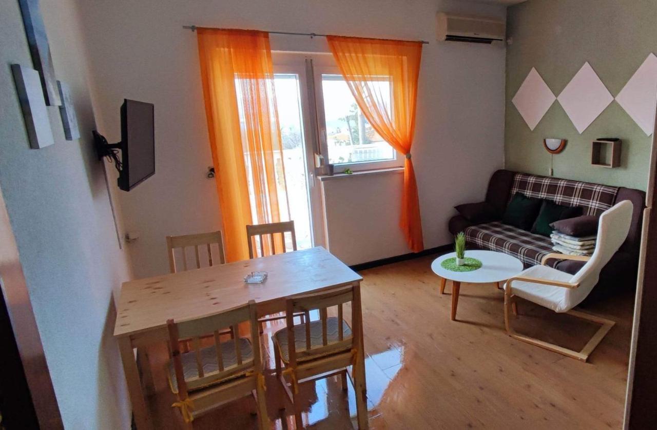 Apartments Berny Sveti Vid-Miholjice エクステリア 写真
