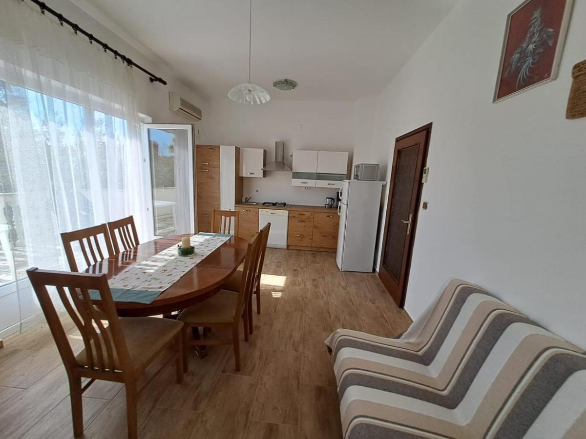 Apartments Berny Sveti Vid-Miholjice エクステリア 写真
