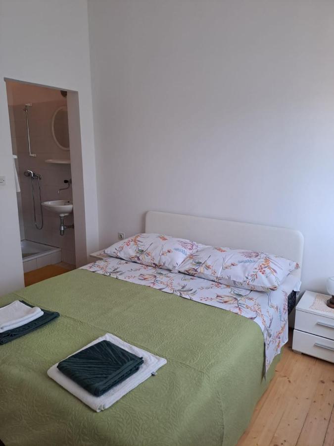 Apartments Berny Sveti Vid-Miholjice エクステリア 写真